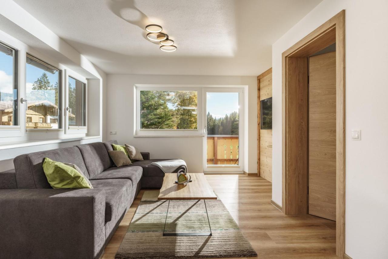 Deluxe Appartement Blasbichlerhof 람자우 암 다흐스타인 외부 사진